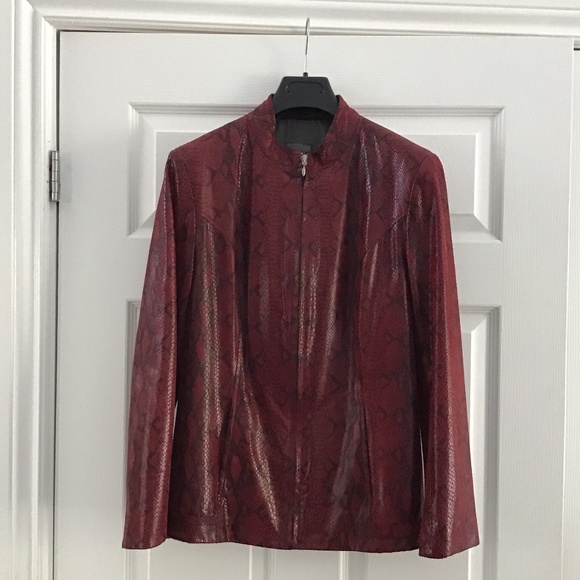 Dark red/black faux leather animal print jacket size S - Picture 1 of 5